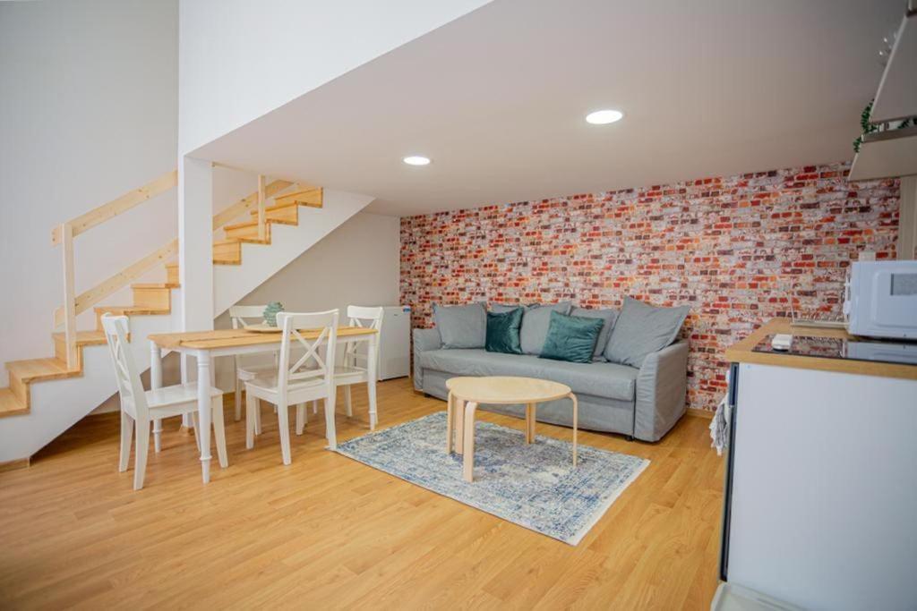 Boutique Apartment In Akacfa Street 부다페스트 외부 사진
